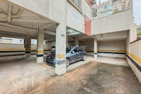 Image 32 - 930339