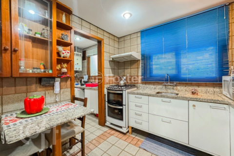 Image 36 - 930339