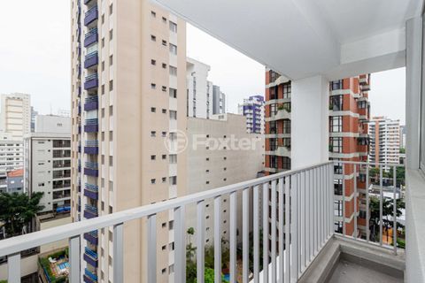 Image 12 - 930345