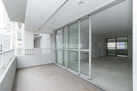Image 4 - 930345