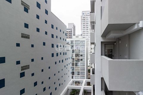 Image 6 - 930345