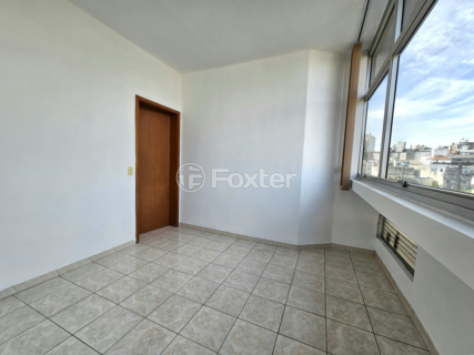Image 7 - 930370