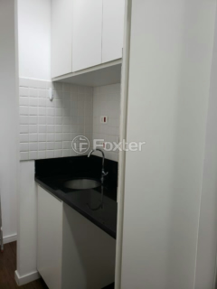 Image 3 - 930443