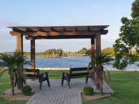 Image 7 - 930473