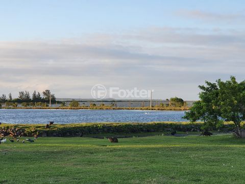 Image 11 - 930473