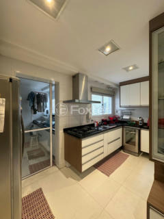 Image 3 - 930493