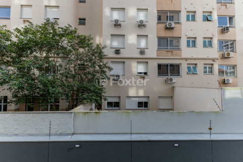 Image 5 - 930521