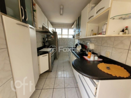 Image 4 - 930542