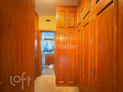 Image 51 - 930657