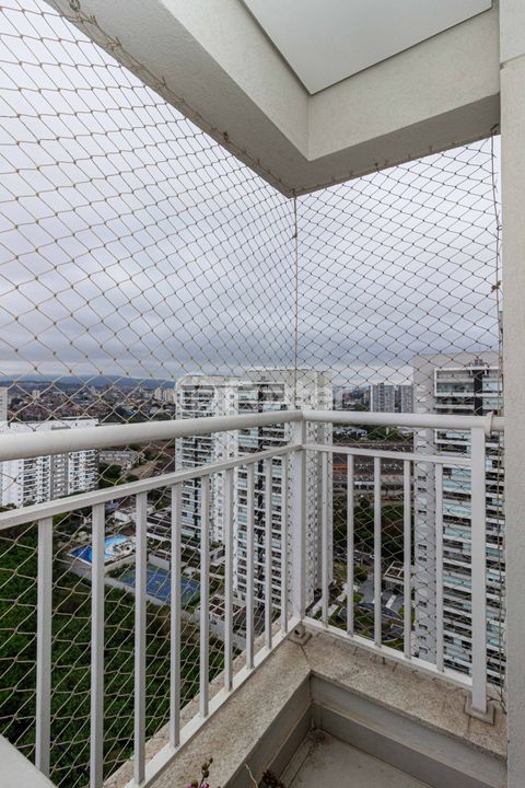 Image 19 - 930763