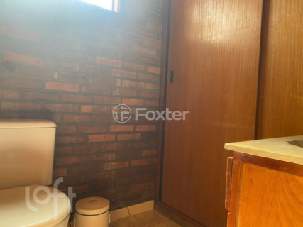 Image 8 - 930793