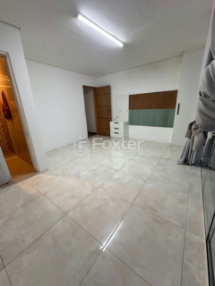 Image 3 - 930820