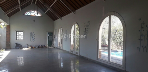 Image 4 - 930829