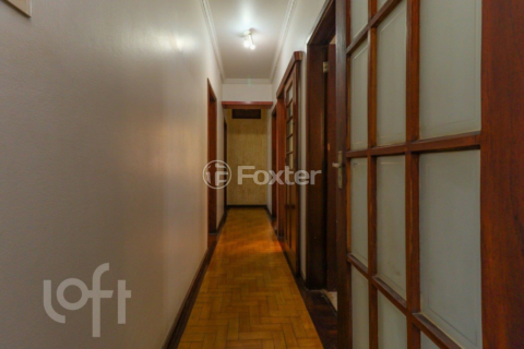 Image 8 - 930886