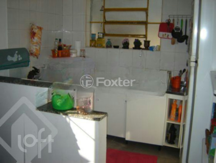 Image 9 - 930897