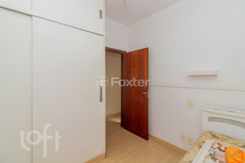 Image 35 - 930907