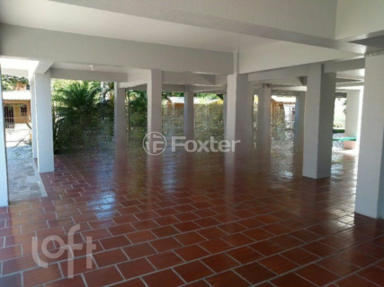 Image 17 - 931002
