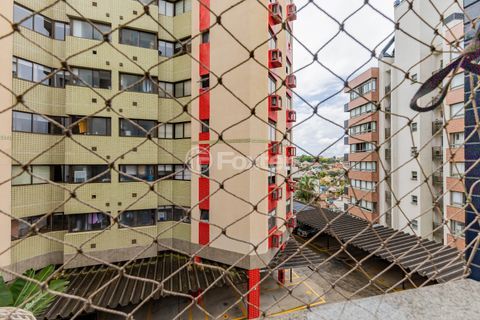 Image 31 - 931018
