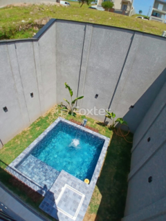 Image 9 - 931028