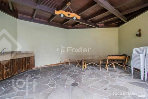 Image 31 - 931125