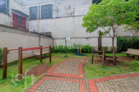 Image 39 - 931421