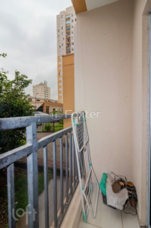 Image 5 - 931421