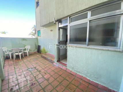 Image 50 - 931422