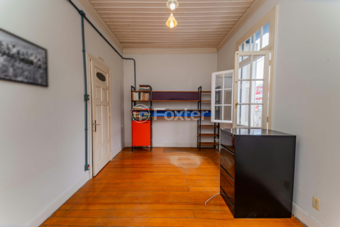 Image 35 - 931429