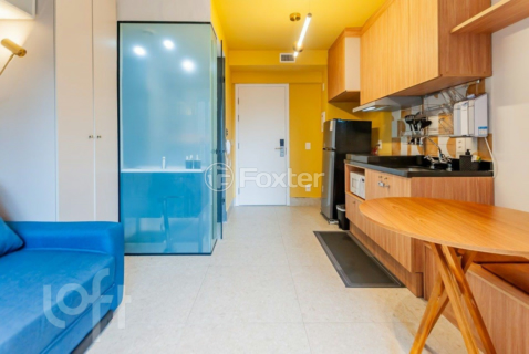 Image 7 - 931432