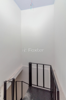 Image 6 - 931490