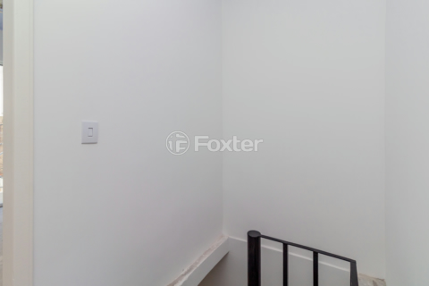 Image 7 - 931490