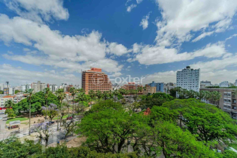 Image 3 - 931569