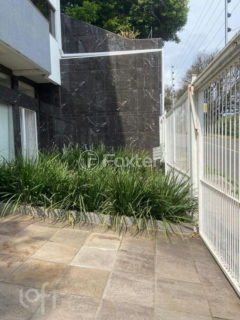 Image 29 - 931590