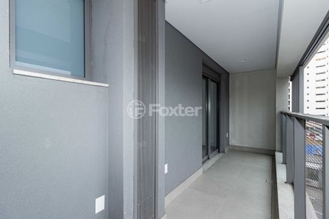 Image 32 - 931703