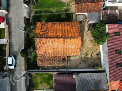 Image 5 - 931704