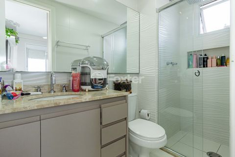 Image 17 - 931714