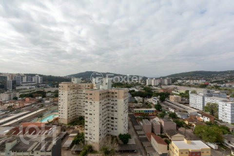 Image 19 - 931858