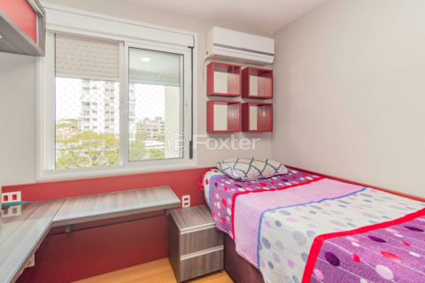 Image 7 - 931877