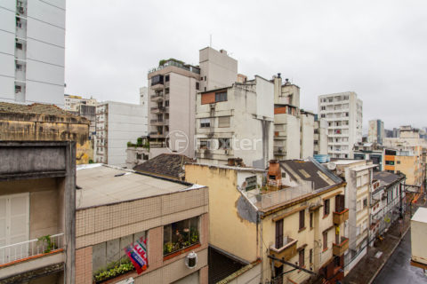 Image 2 - 931879