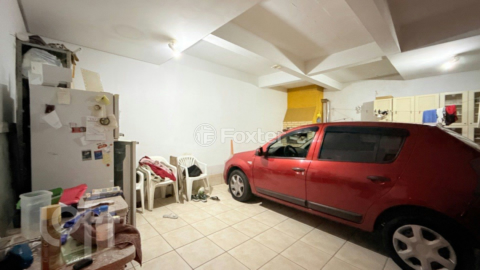 Image 29 - 931915