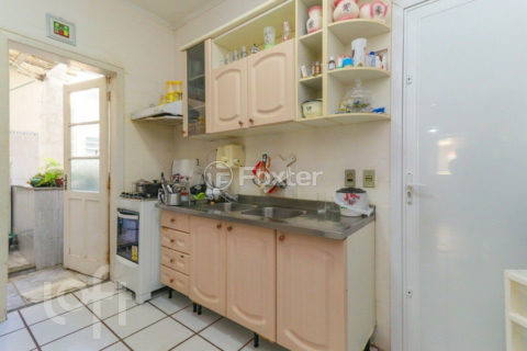 Image 5 - 931924