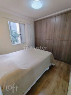 Image 9 - 932122