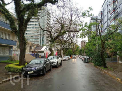 Image 1 - 932147