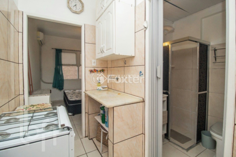 Image 7 - 932155