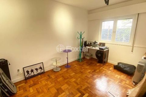 Image 3 - 932200