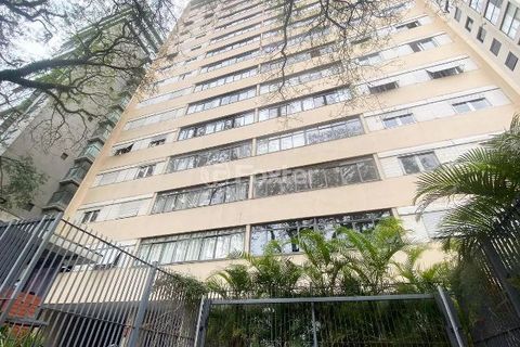 Image 27 - 932200