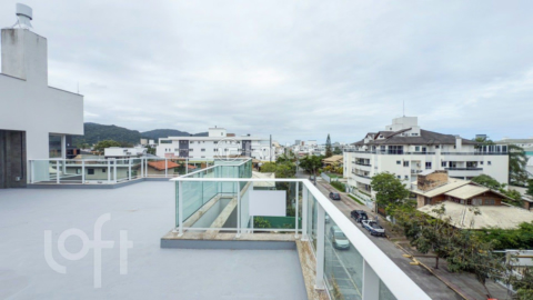 Image 5 - 932235