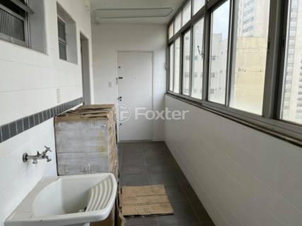 Image 37 - 932283