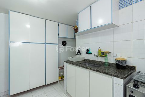 Image 27 - 932304