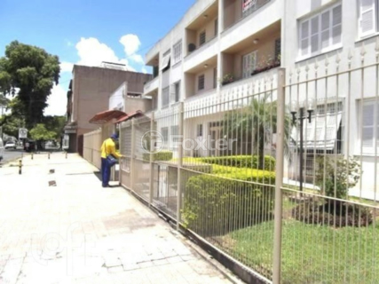 Image 7 - 932362